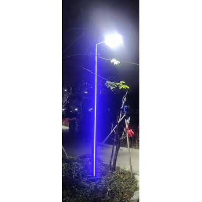 BERGE Pouliční LED solární lampa 150 W - 3000 lm - dálkové ovládání - pohybový senzor