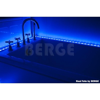 BERGE LED pásek - SMD 5050 - RGB - 5m - 60LED/m - 14,4W/h - IP65 - s konektorem