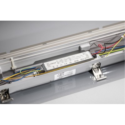 Voděodolné svítidlo BESTA LED, 60 W, 8400 lm, AC 220–240 V, 50/60 Hz, PF 0,9, RA 80, IP65, 4000 K, 150 cm