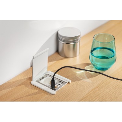 Nábytková zásuvka s výklopnou klapkou, 1x francouzská zásuvka, 2xUSB A RJ45, kabel 1,5m, bílá