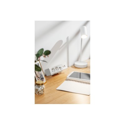 Nábytková zásuvka, 2x francouzská zásuvka, 1xUSB A, 1xUSB C. 1xRJ45,1xHDMI,, kabel 1,5m, bílá