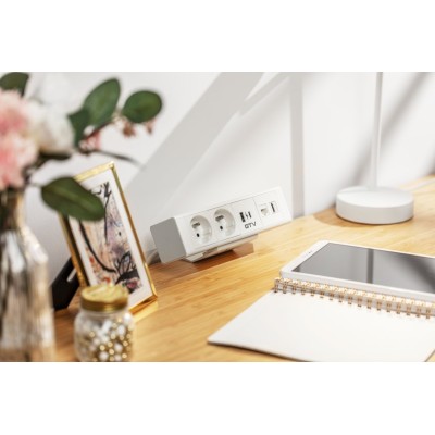 Nábytková zásuvka, 2x francouzská zásuvka, 1xUSB A, 1xUSB C. 1xRJ45,1xHDMI,, kabel 1,5m, bílá