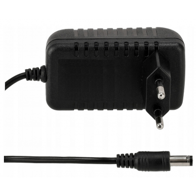 BERGE LED zásuvný zdroj 12V - 36W - 3A