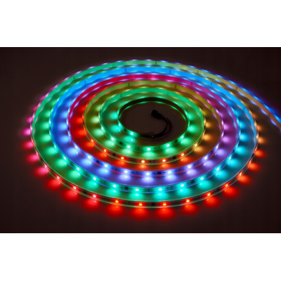 BERGE Digitální pásek LED - RGB - IP20 - 5m - duhový efekt