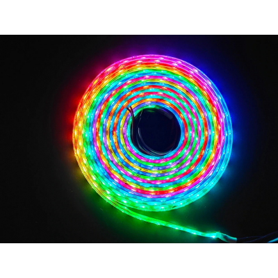 BERGE Digitální pásek LED - RGB - IP20 - 5m - duhový efekt